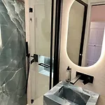 Πανσιόν Luxury 56 4*