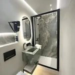 Luxury 56 Πανσιόν